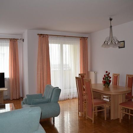 Dgm Apartment Warszawa Eksteriør bilde