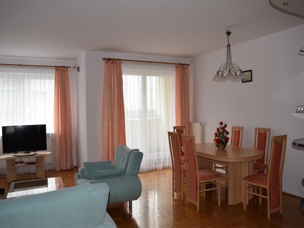 Dgm Apartment Warszawa Eksteriør bilde