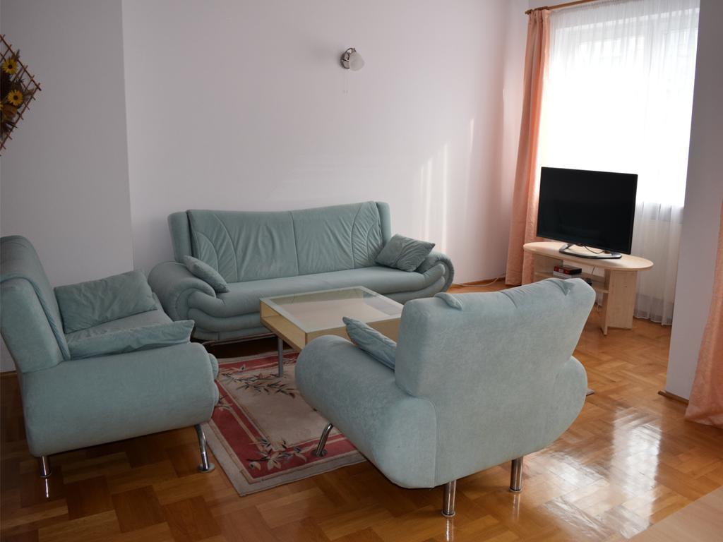 Dgm Apartment Warszawa Eksteriør bilde